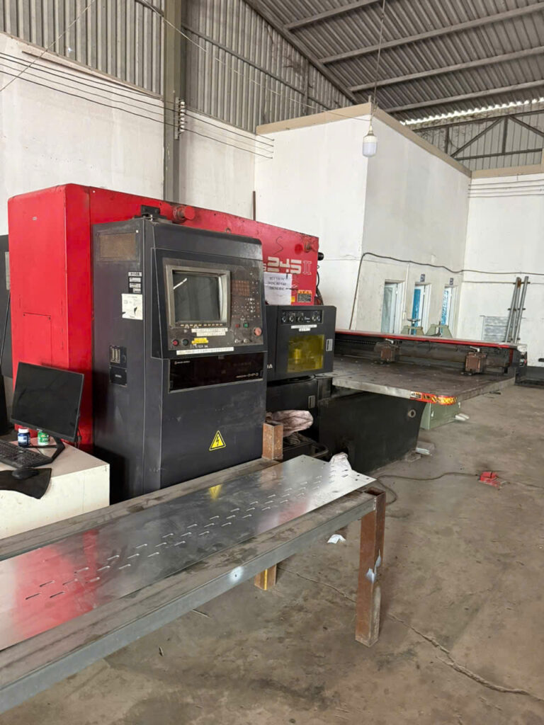 Máy đột CNC gia công thang máng cáp ZENCOMEX